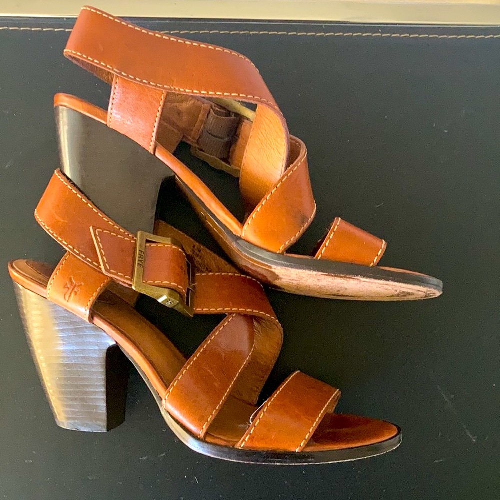 Frye Amy Crisscross Tan Leather Size 9.5